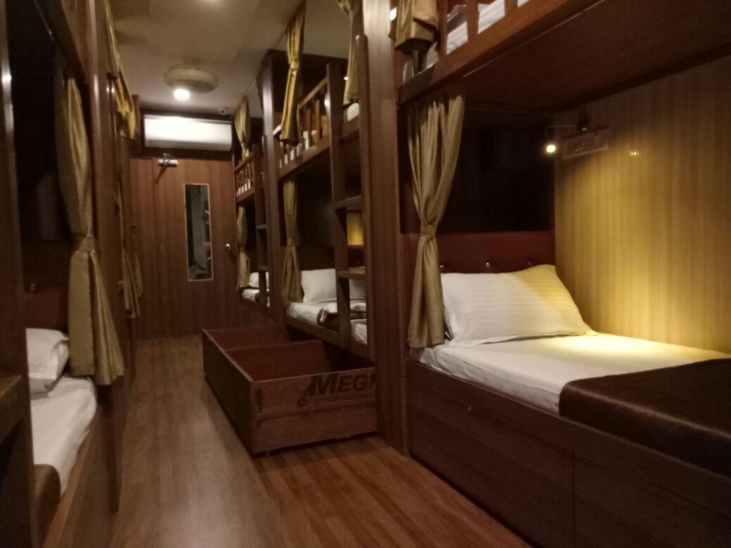 คลาสสิก ดอร์มิทอรี Bed & Breakfast มุมไบ ภายนอก รูปภาพ