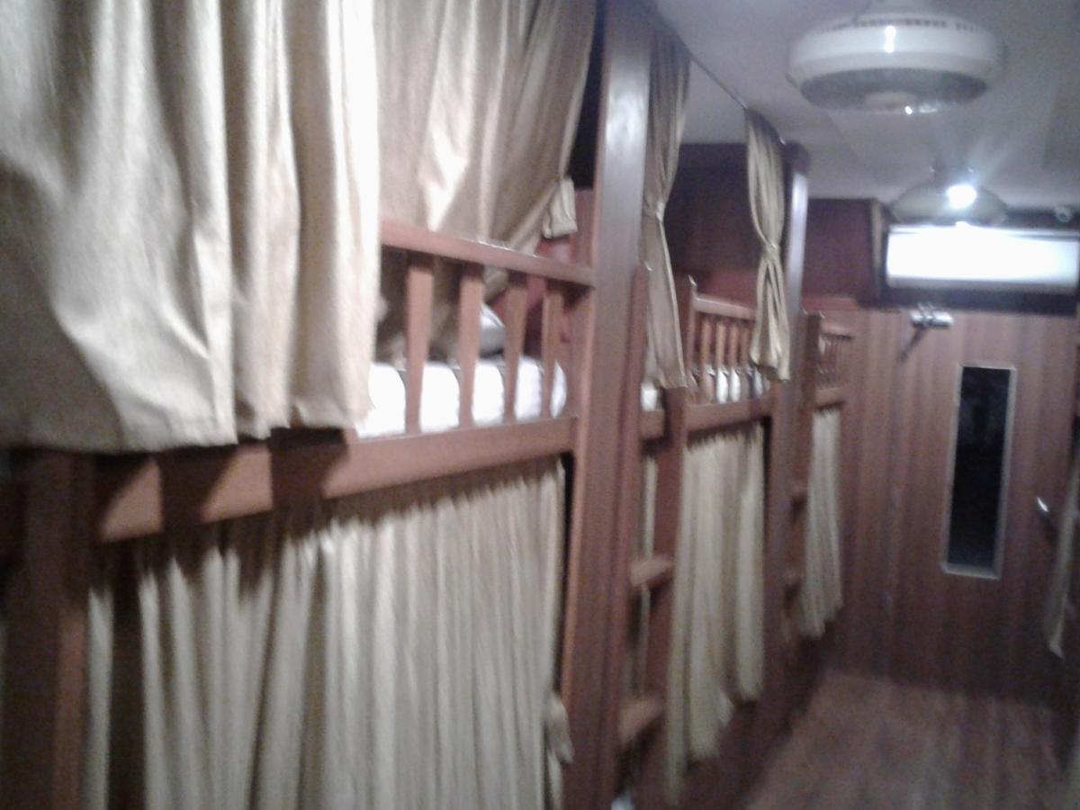 คลาสสิก ดอร์มิทอรี Bed & Breakfast มุมไบ ภายนอก รูปภาพ